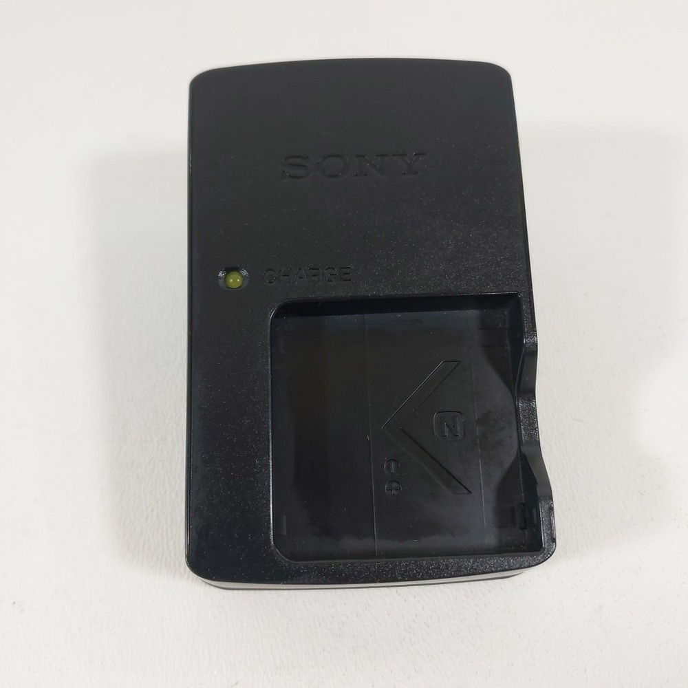 Battery Charger Model BC-CSN For Sony Cyber Shot Compact Digital Cameras